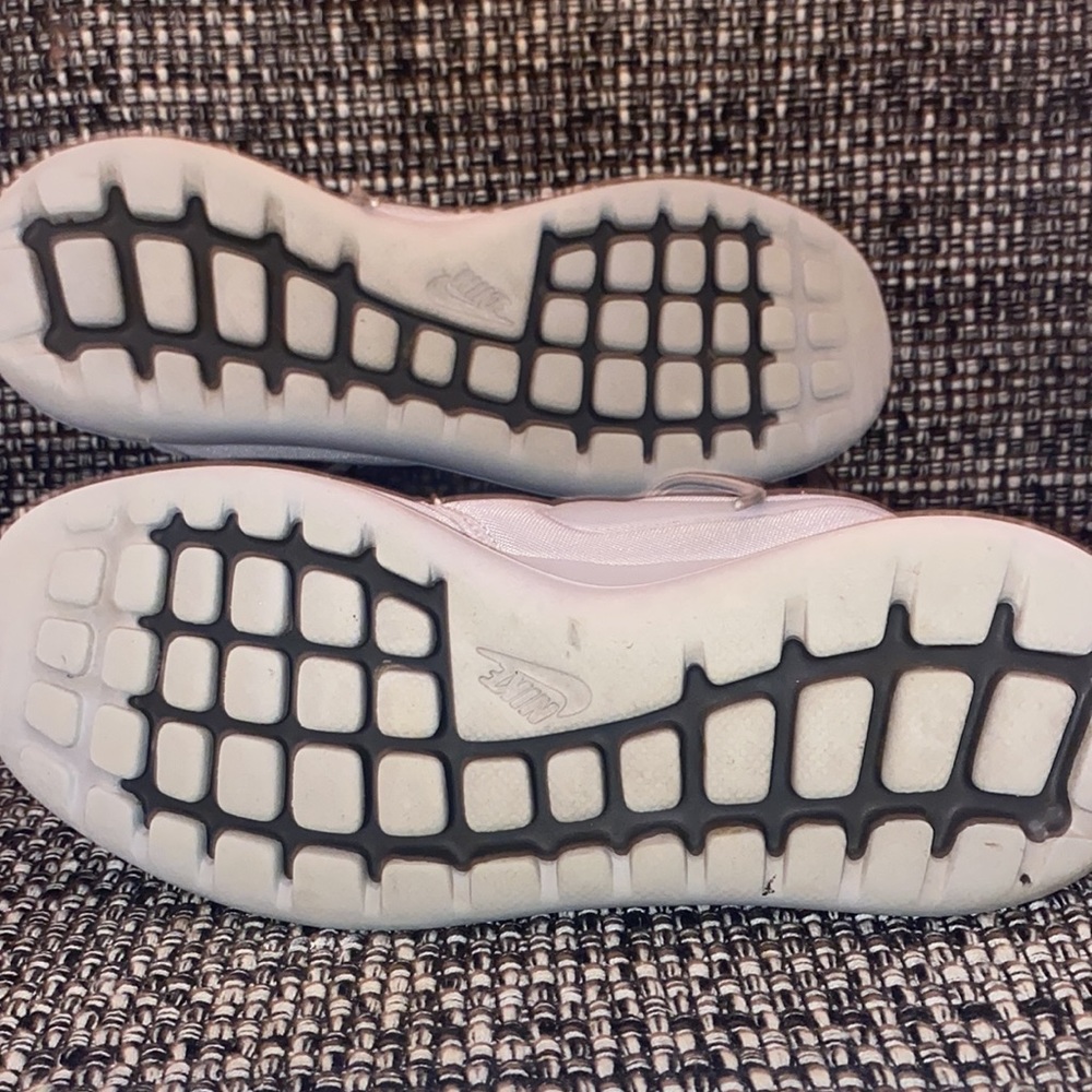 Nike Roshe Two EUC - Picture 5 of 7